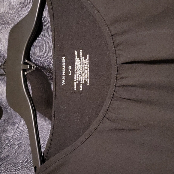 Van Heusen Top - Picture 3 of 6